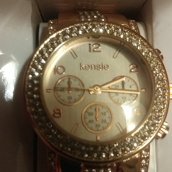 Watch - Picture 3 of 3